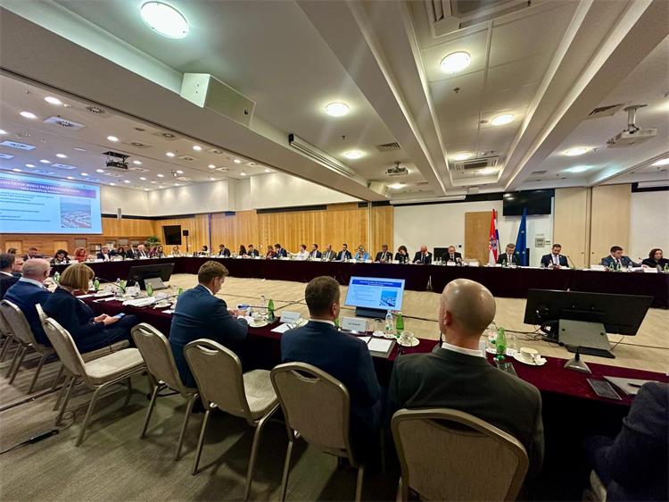 Slika /slike/foto 11_25/foto PPVRH-SVTR 21-11_25/4 PPVRH-SVTR 21-11_25.jpg